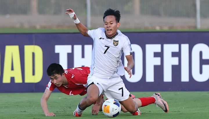 Đánh giá đối thủ